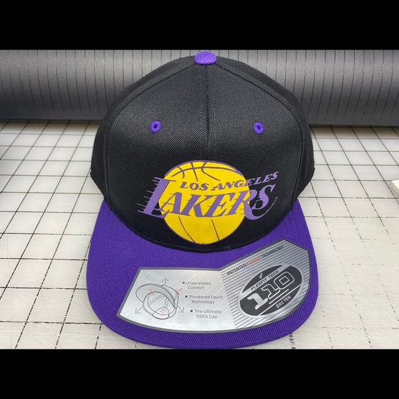 Copy- Lakers hat - Picture 2 of 9
